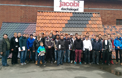 dachdecker_grundstufe_kllassenfahrt Die Dachdeckergrundstufen 10DA1 und 2 von 2015/16 im Jacobi-Ziegelwerk